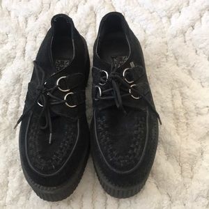 T. U. K. creepers